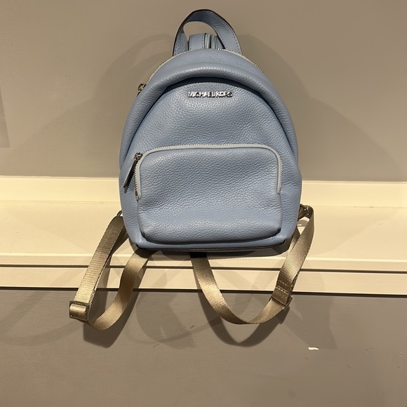 Micheal Kors small backpacks - Picture 5 of 6